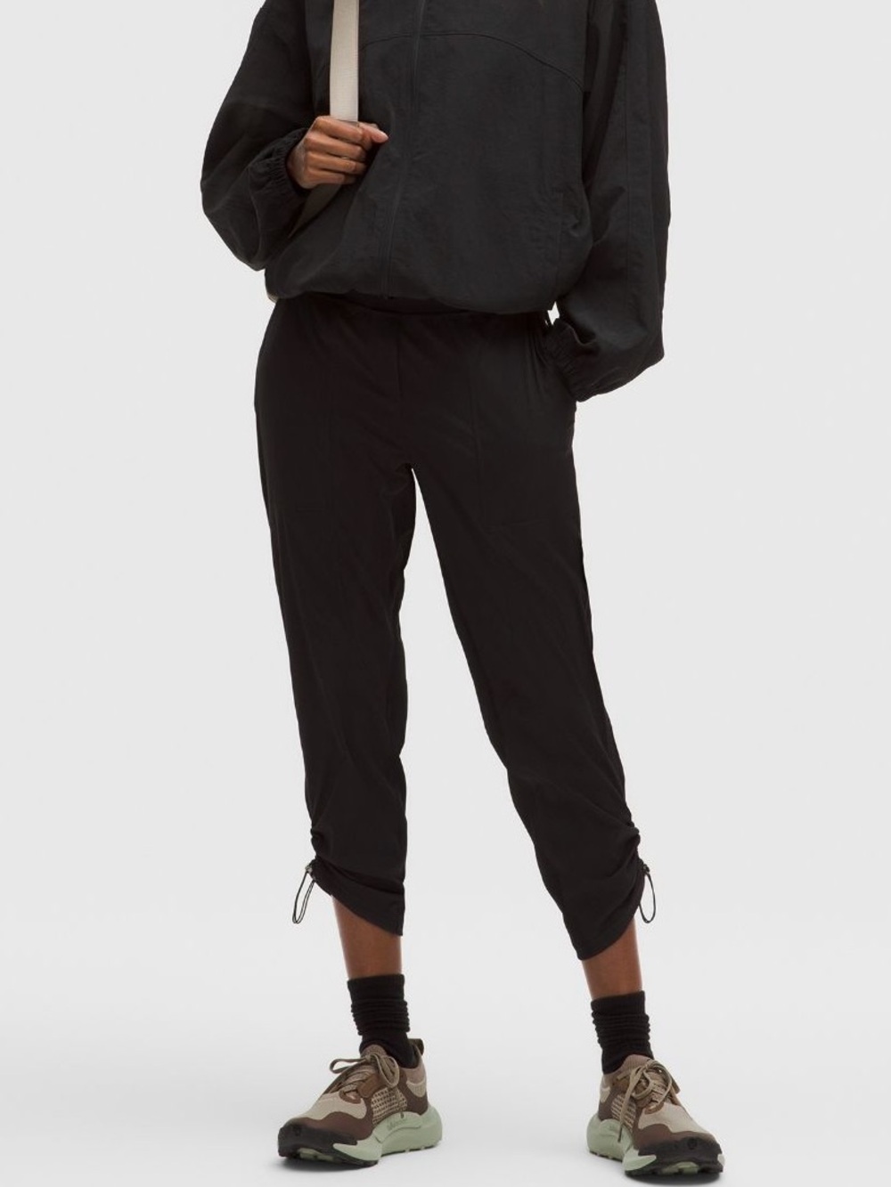 LULULEMON Dance Studio Mid-Rise Crop
